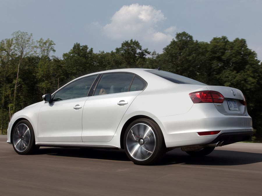  Volkswagen Jetta GLI 2011 года  (фото 12 из 15)